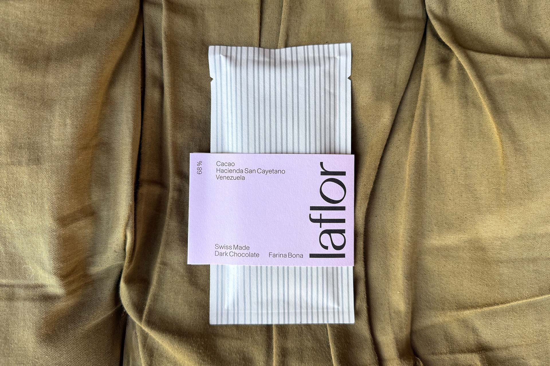 Dunkle Schokolade mit Farina Bona 30g (68% Cacao)